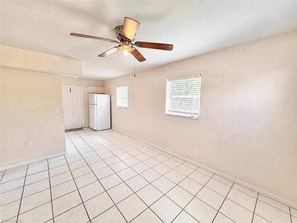 2485 Bayside ST-7