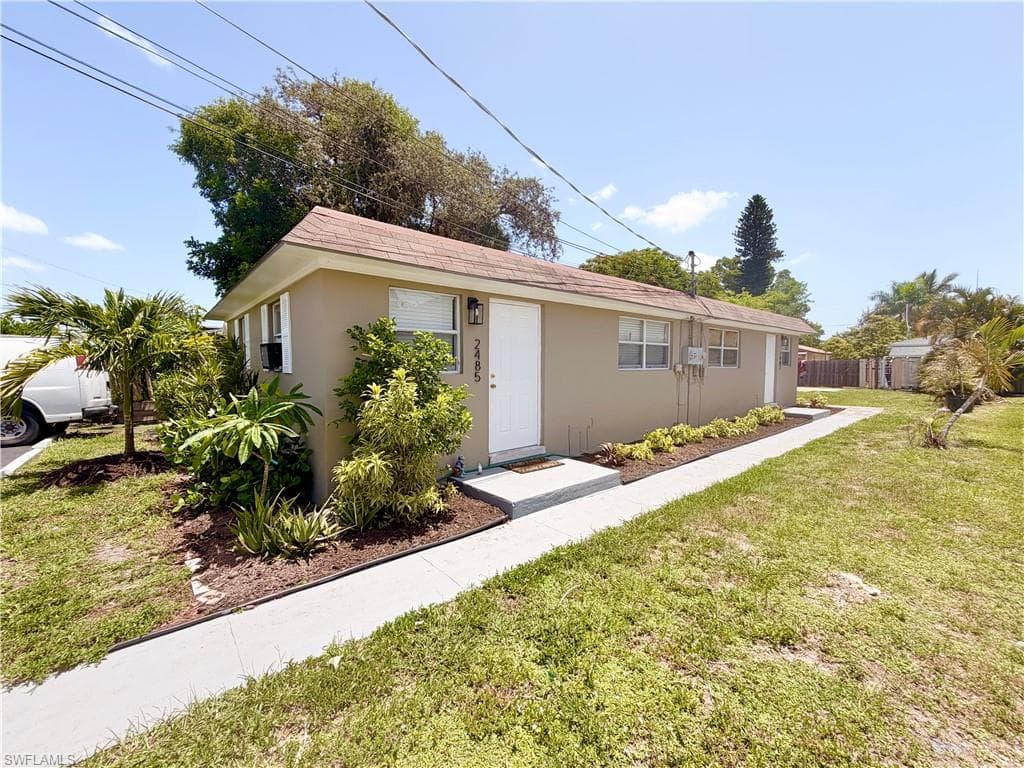 2485 Bayside ST-1