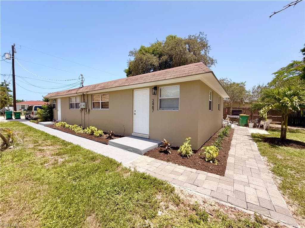 2485 Bayside ST-19