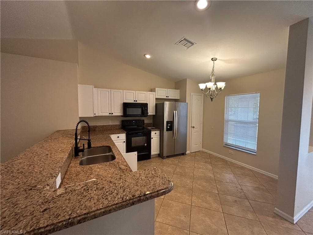 6012 Thrush AVE-3