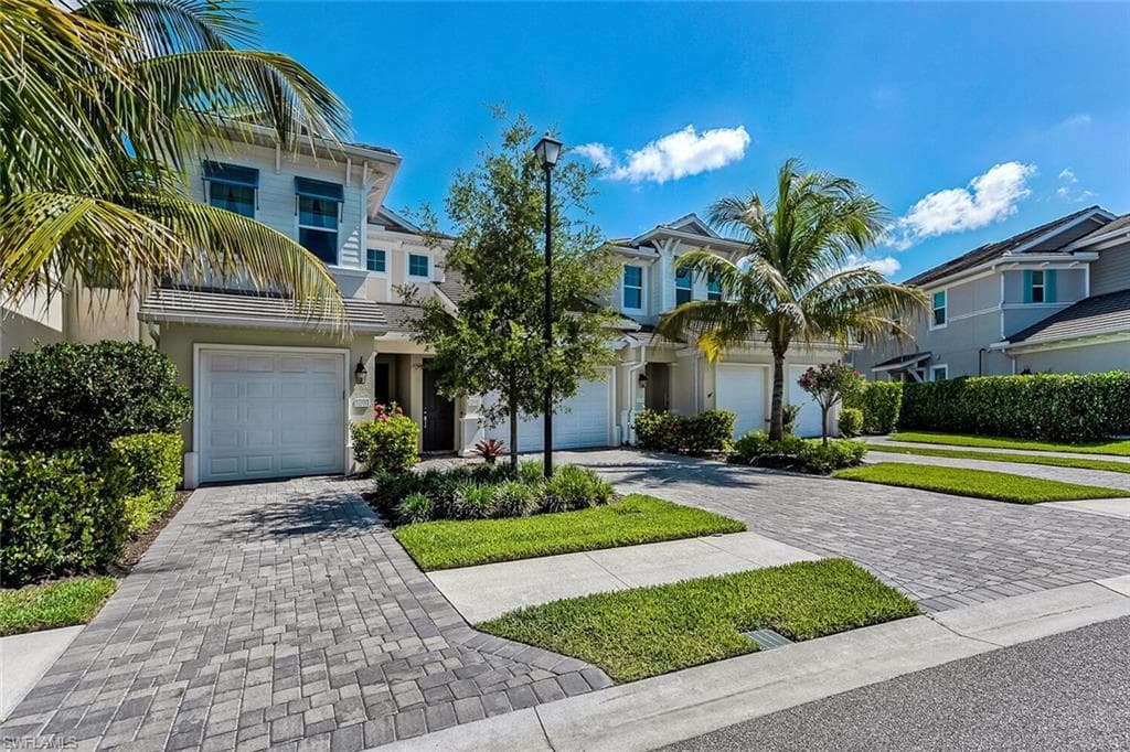 6960 Avalon CIR 807-24