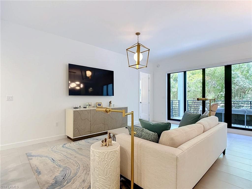 1115 Central AVE 247-20