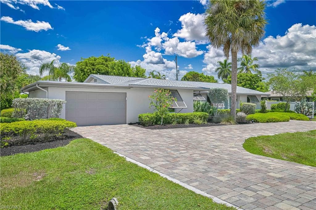 8719 Crest LN-3