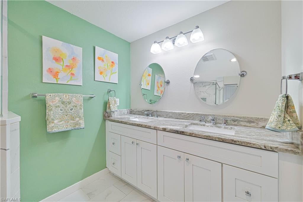 8719 Crest LN-28