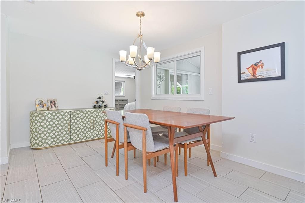 8719 Crest LN-24
