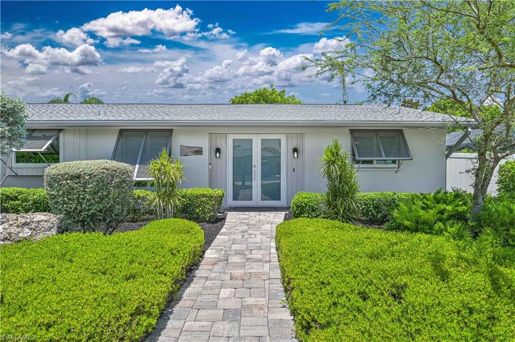 8719 Crest LN-4