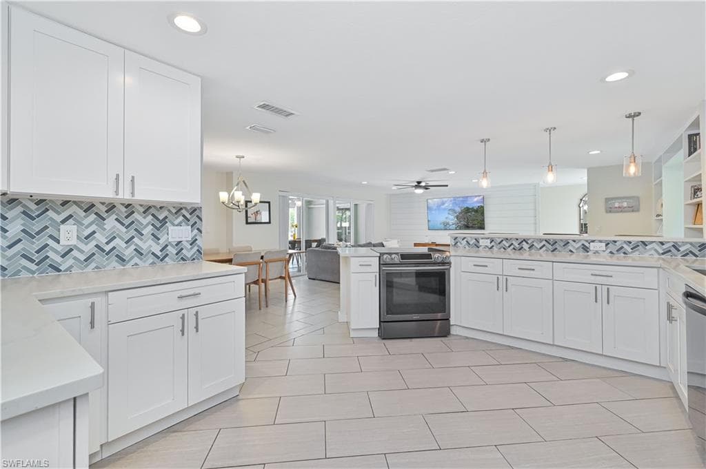 8719 Crest LN-21