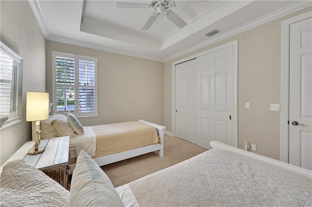 4700 Yacht Harbor DR 612-27