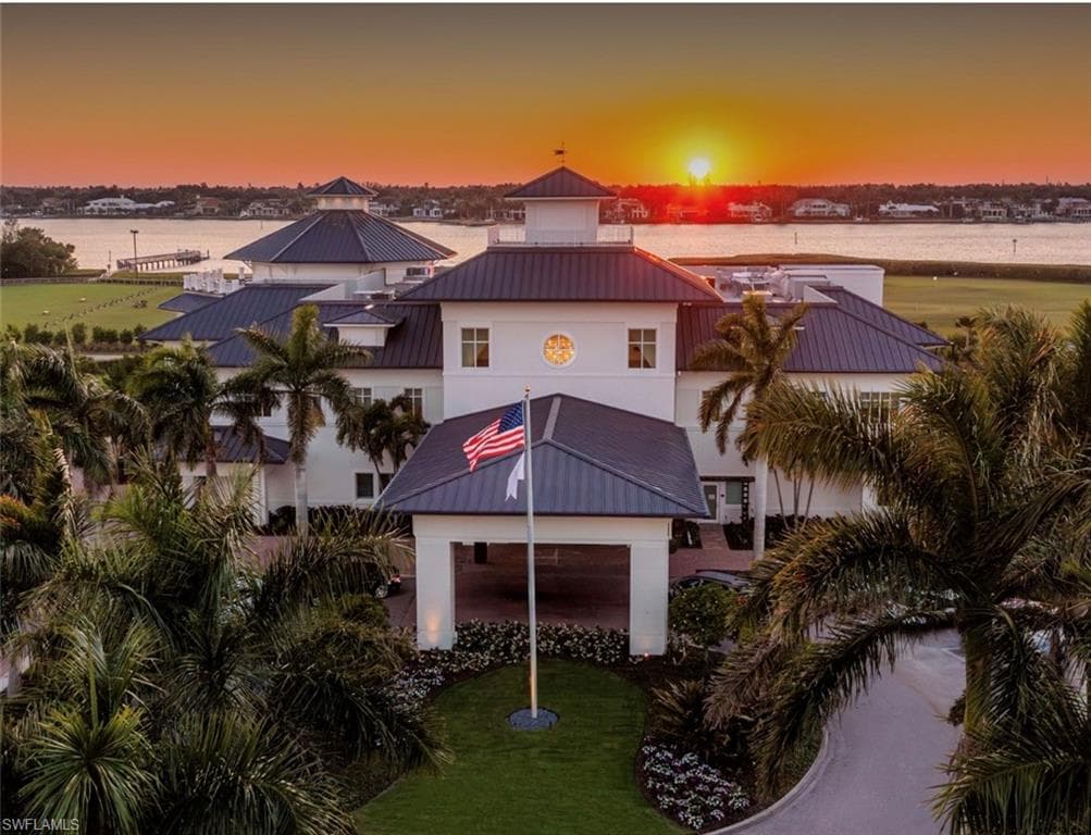 4700 Yacht Harbor DR 612-43
