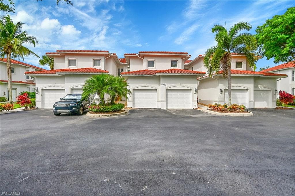 4700 Yacht Harbor DR 612-1
