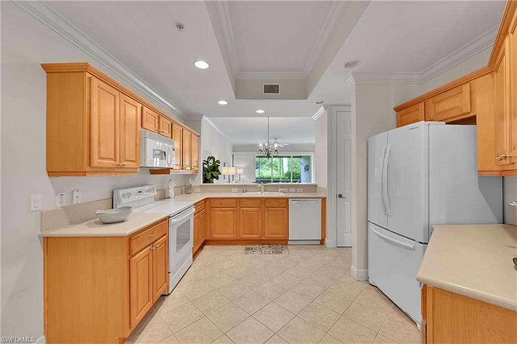 4700 Yacht Harbor DR 612-19