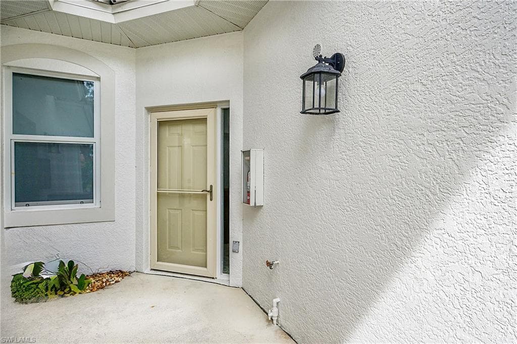 4700 Yacht Harbor DR 612-35
