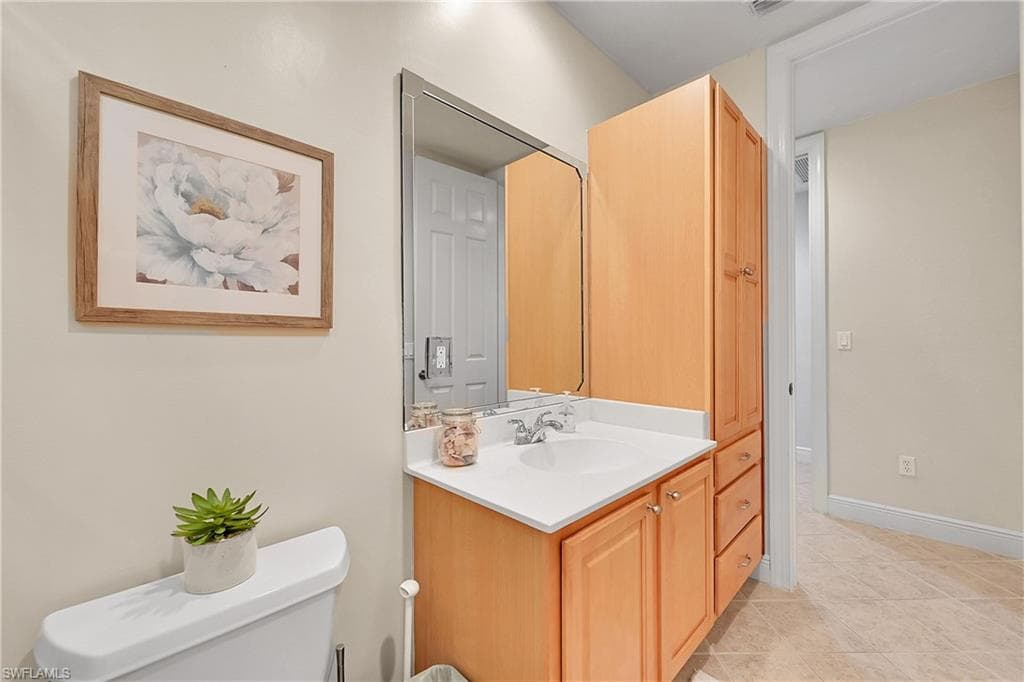 4700 Yacht Harbor DR 612-29