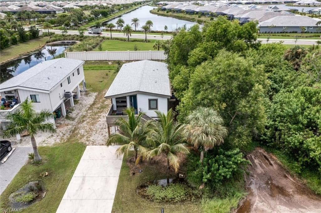 3260 Woodside AVE-2