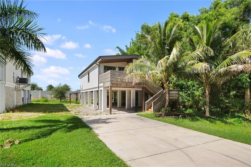 3260 Woodside AVE-3