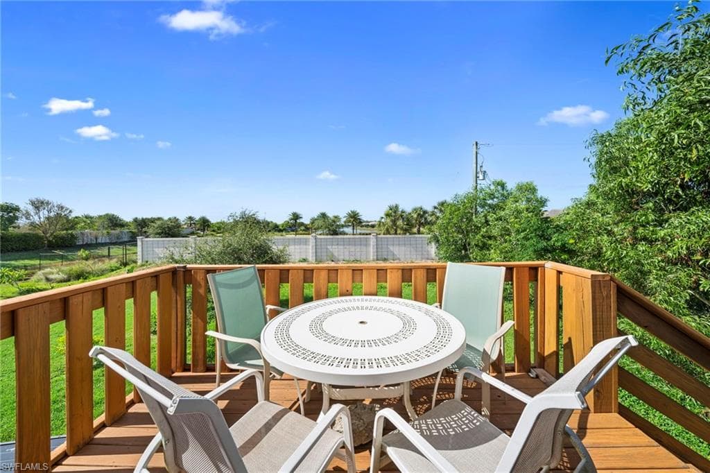 3260 Woodside AVE-24