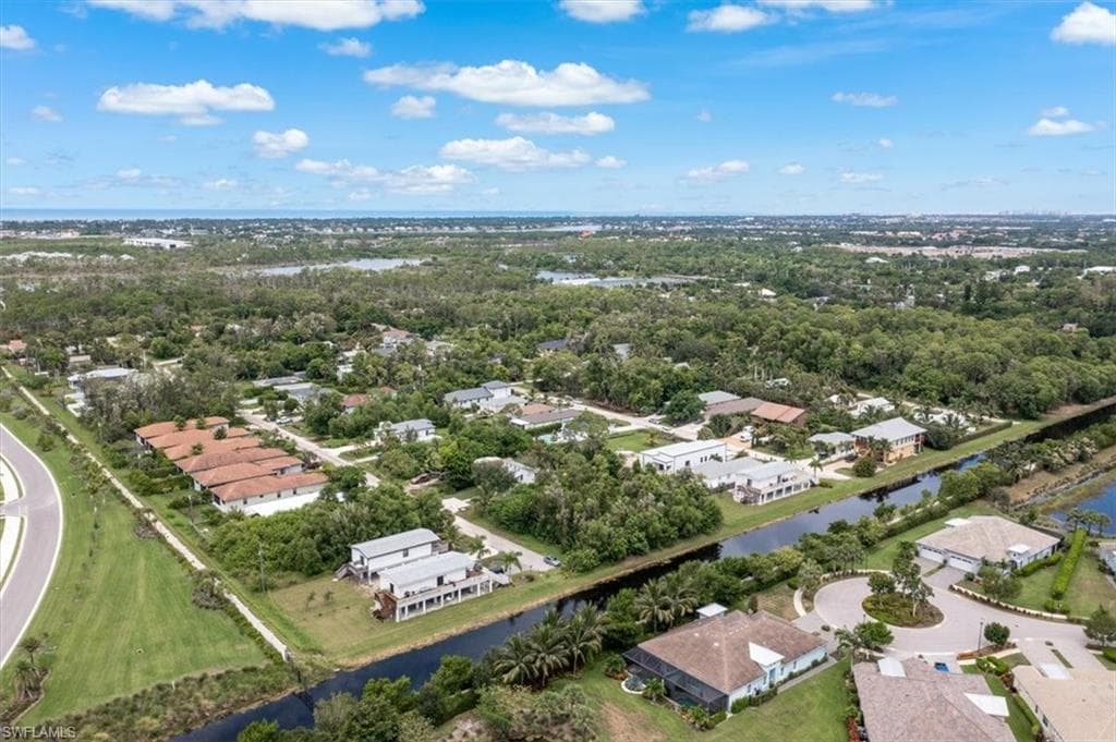 3260 Woodside AVE-29