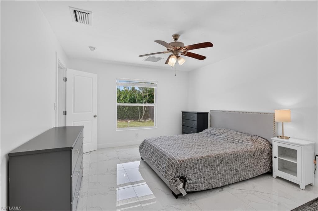 6055 Macbeth LN-18