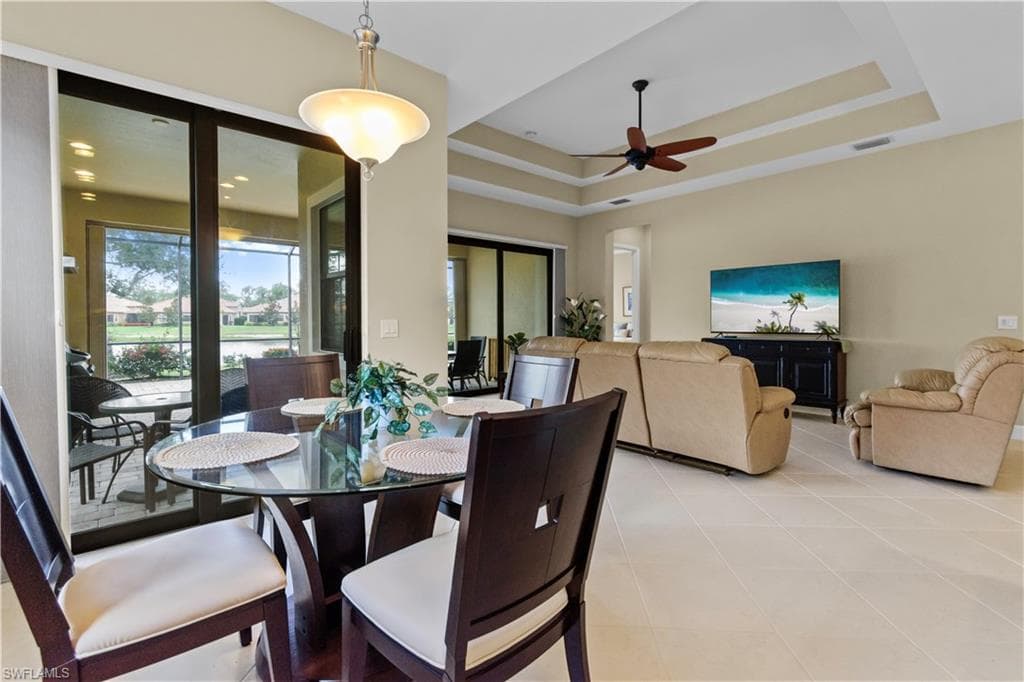 9292 Isla Bella CIR-10