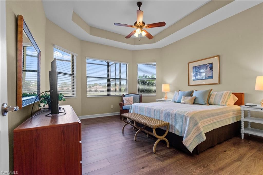 9292 Isla Bella CIR-21