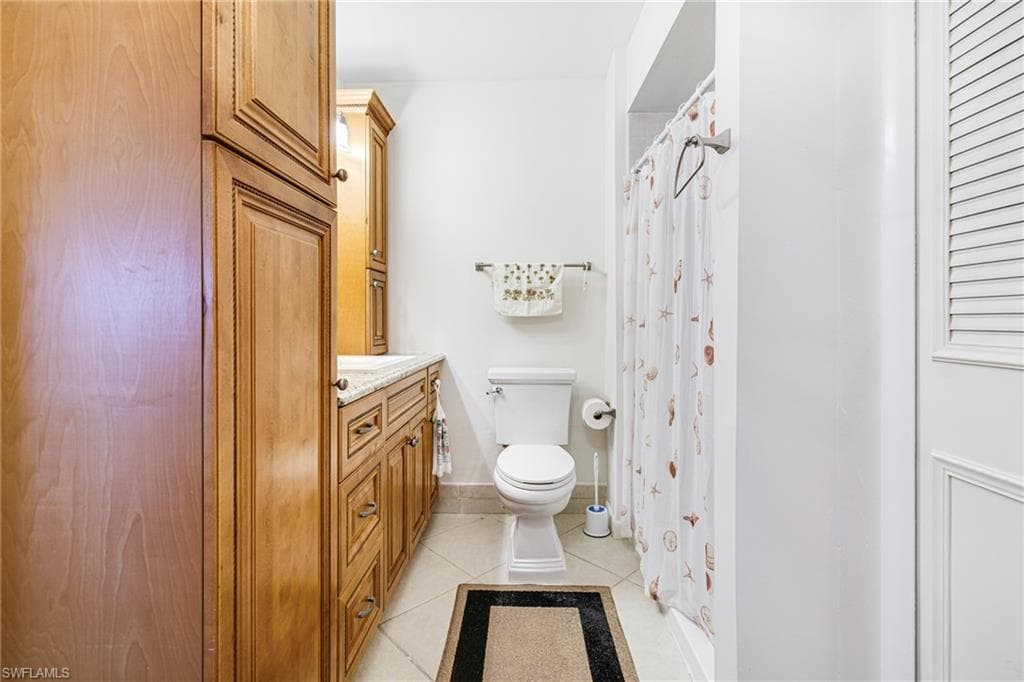 7008 Foxfire DR-23
