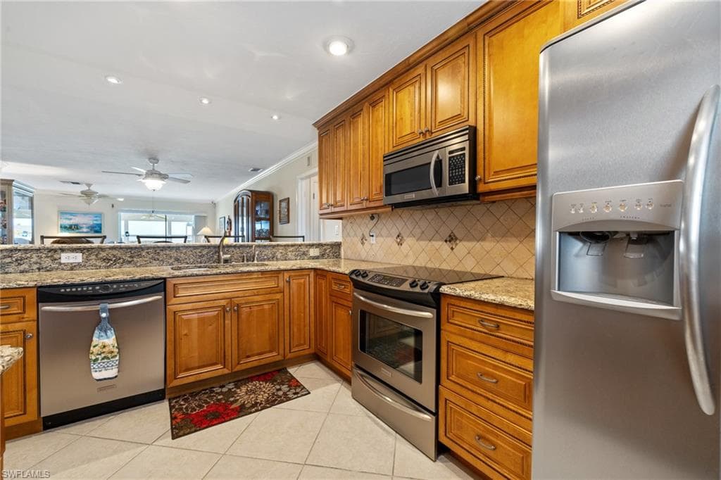 7008 Foxfire DR-5