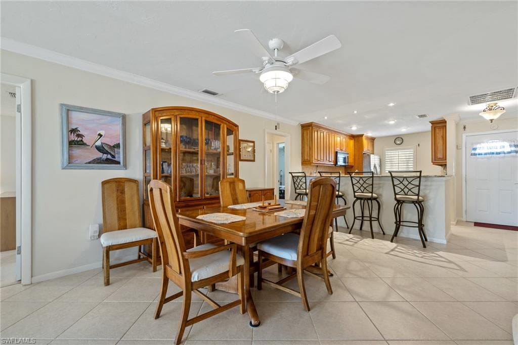 7008 Foxfire DR-10