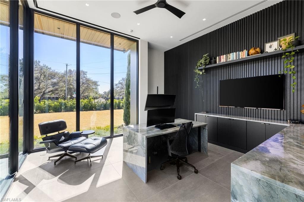 107 Myrtle RD-40