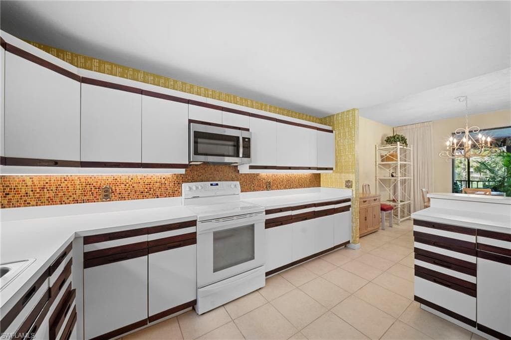 758 Eagle Creek DR 202-13