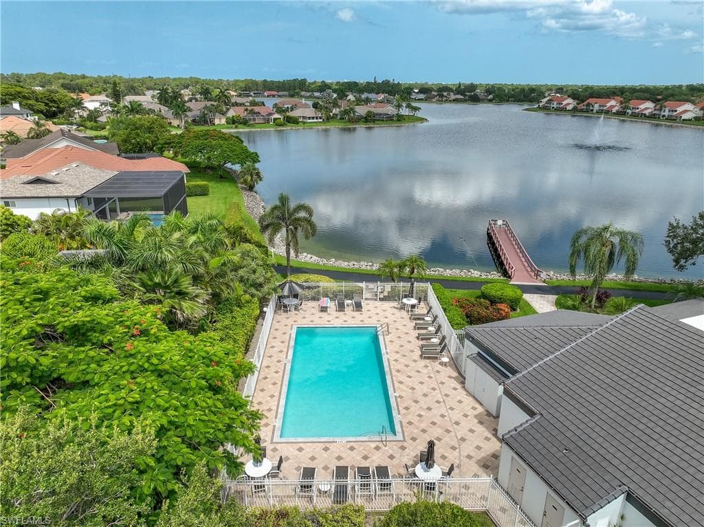 6721 Sloane PL-6