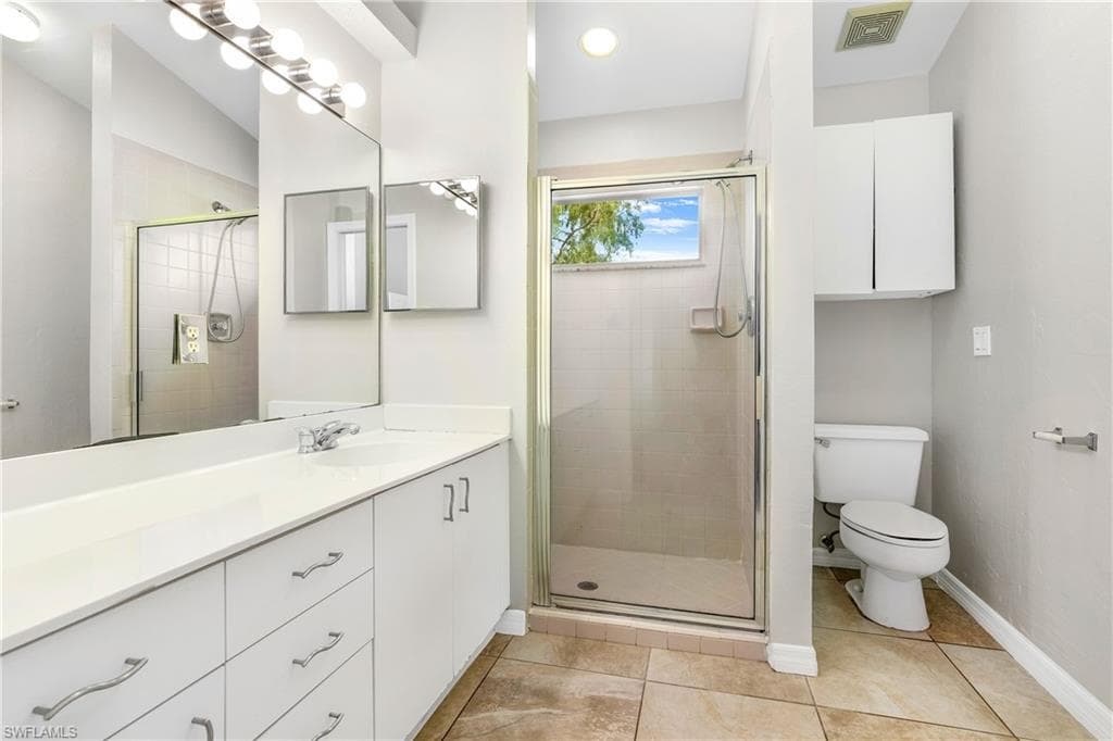 6721 Sloane PL-16