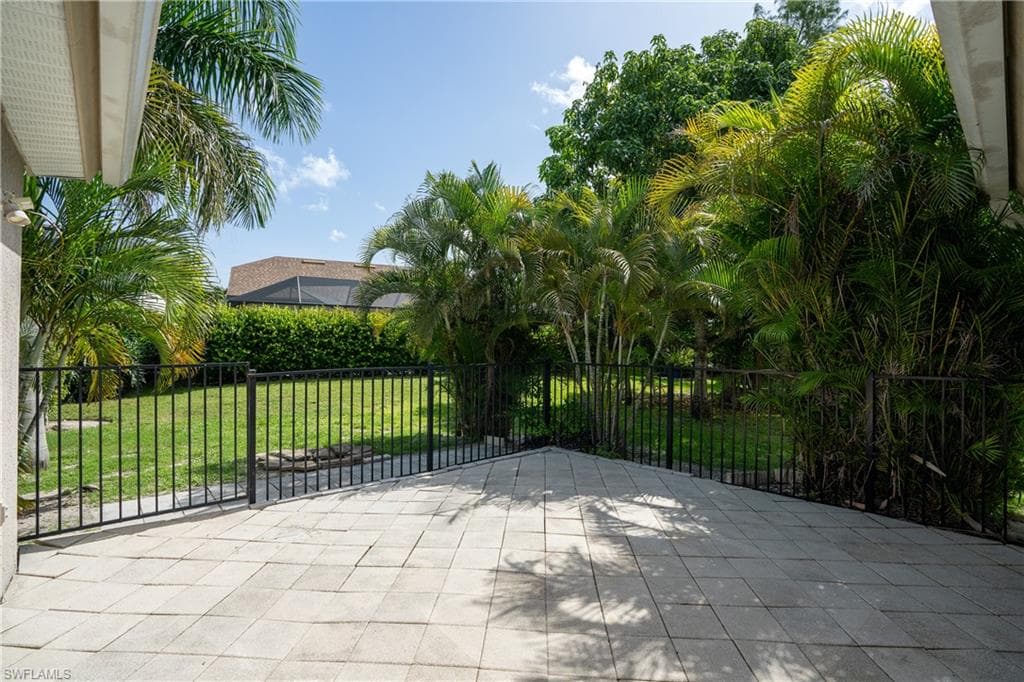 6721 Sloane PL-15