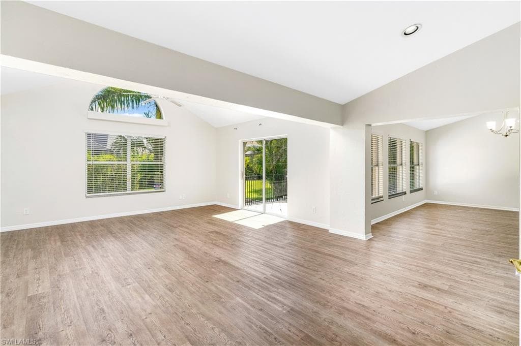 6721 Sloane PL-11