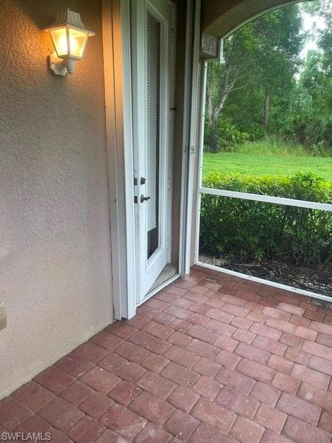 9528 Brookville CT-19
