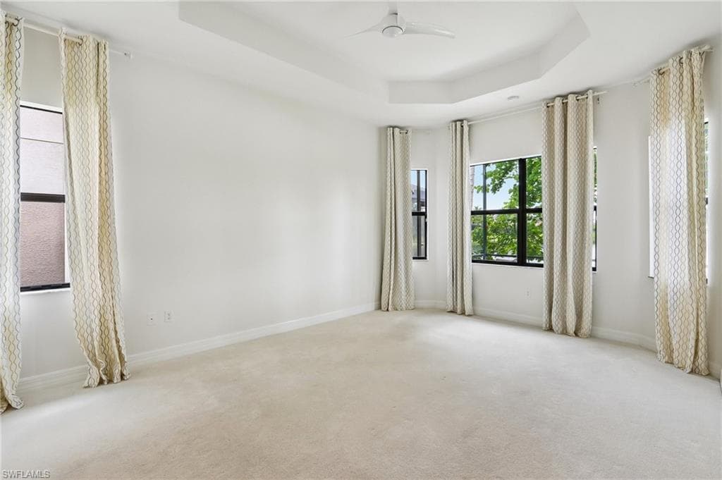 13783 Luna DR-5