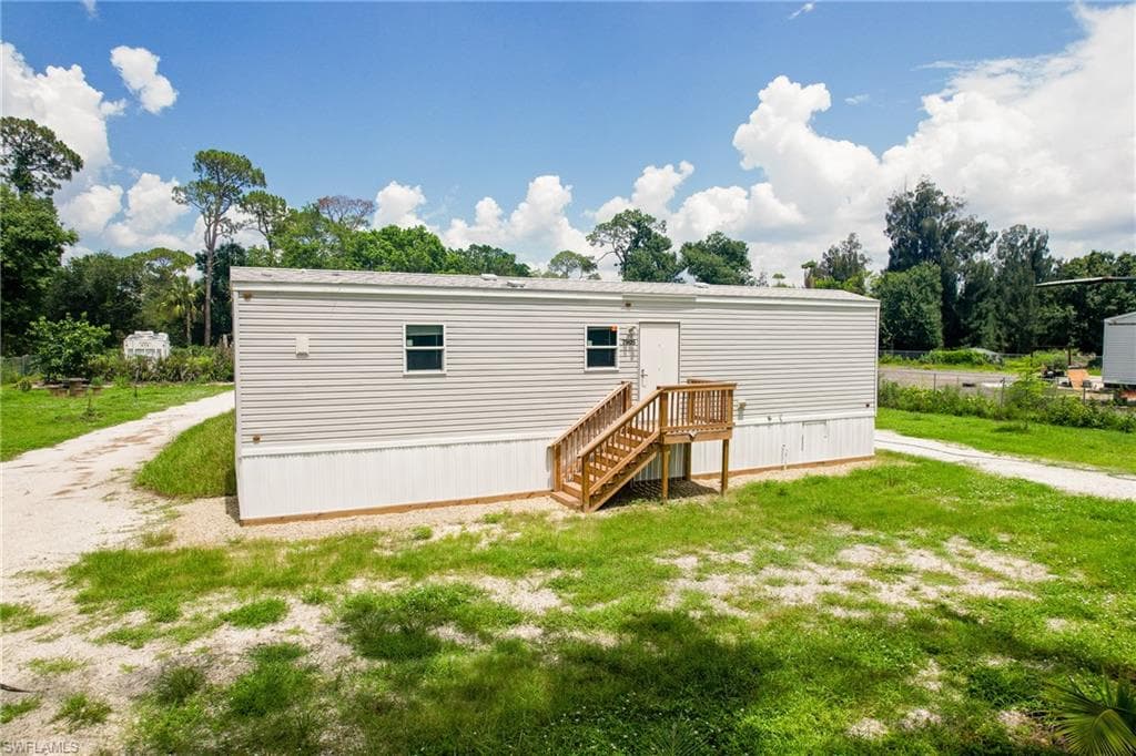 7905 Bogart DR-1