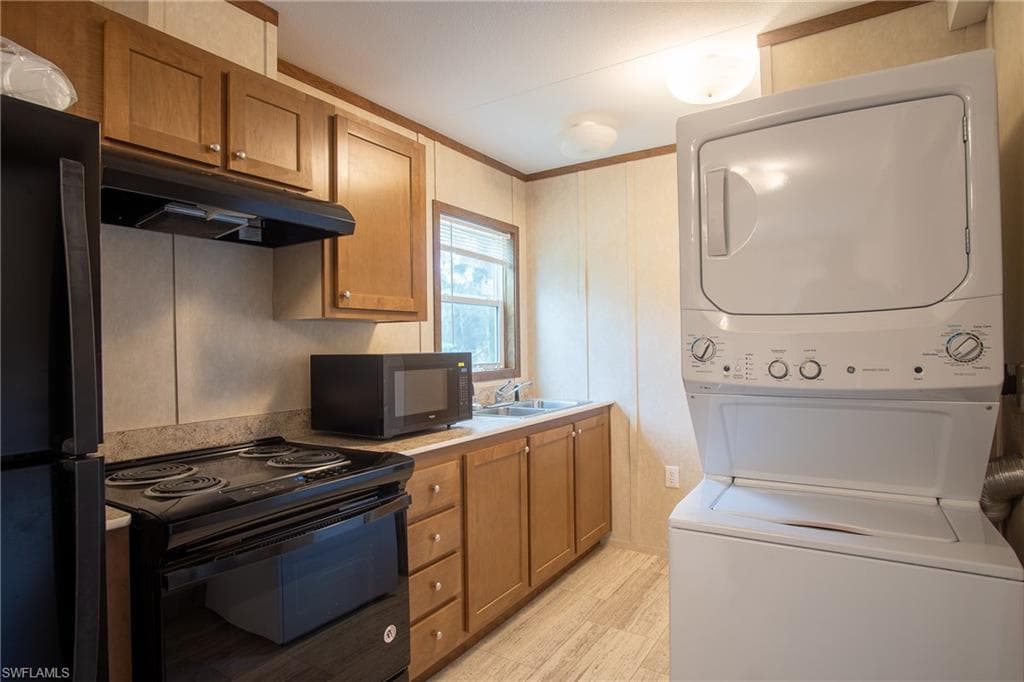 7905 Bogart DR-5