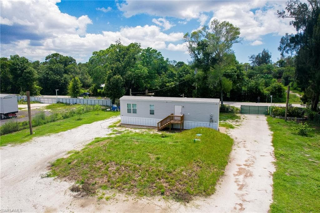 7905 Bogart DR-8