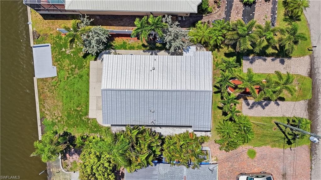 2498 Bayshore DR-27