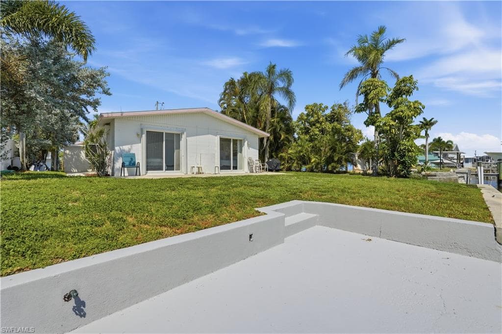 2498 Bayshore DR-16