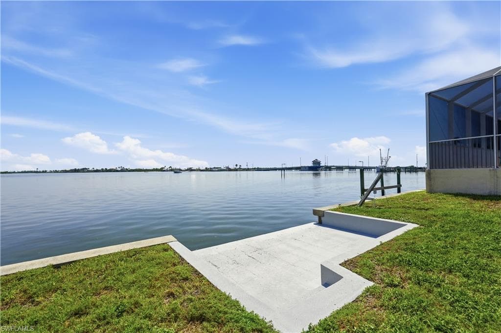 2498 Bayshore DR-15