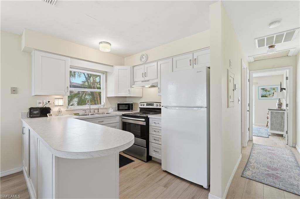 2498 Bayshore DR-8