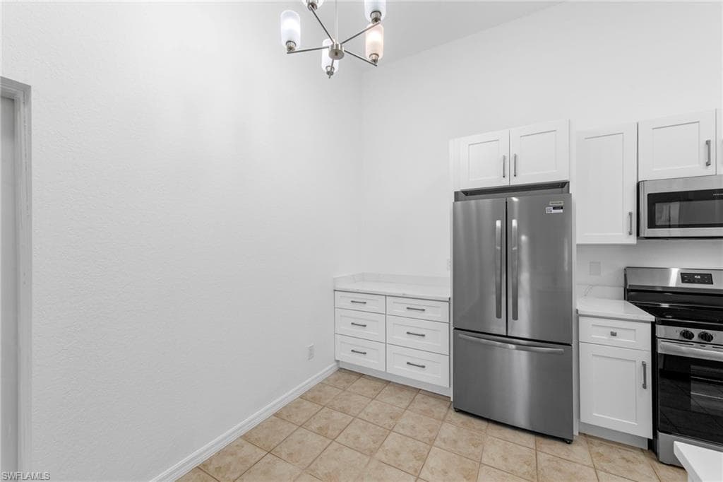 27123 Matheson AVE 206-6