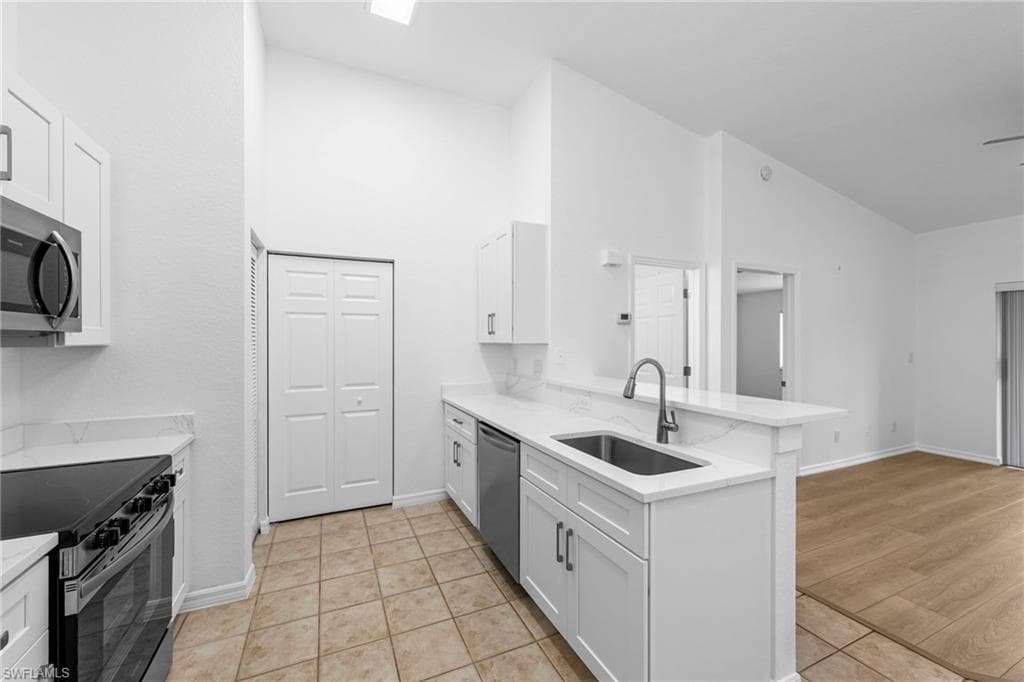 27123 Matheson AVE 206-7