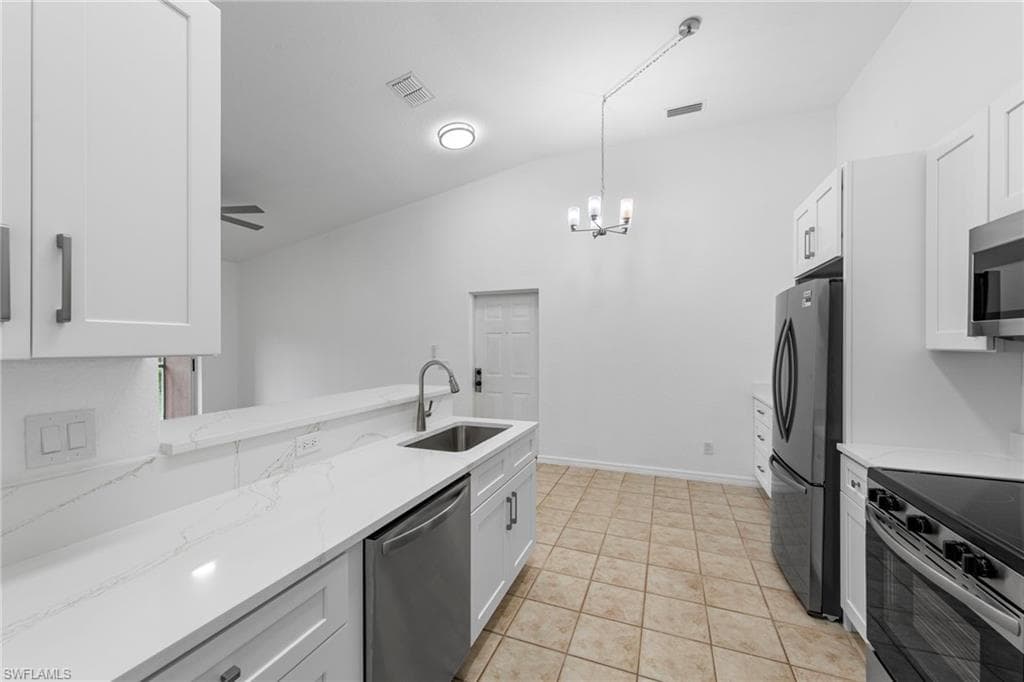 27123 Matheson AVE 206-10
