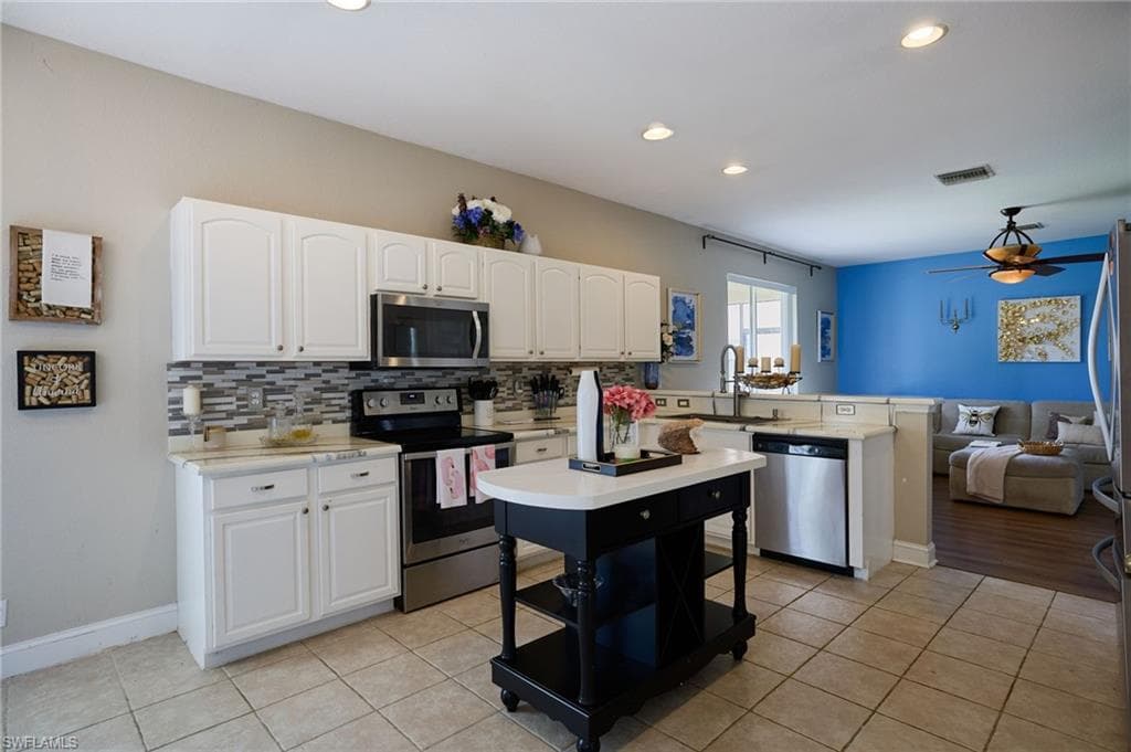 2059 Willow Branch DR-9