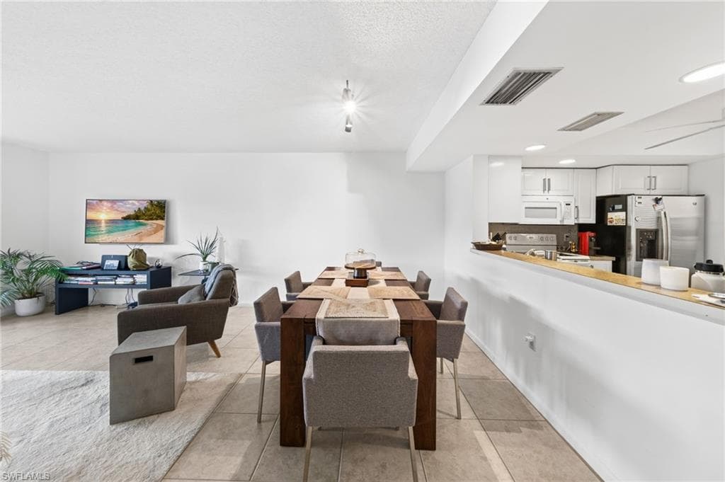 823 Meadowland DR D-7