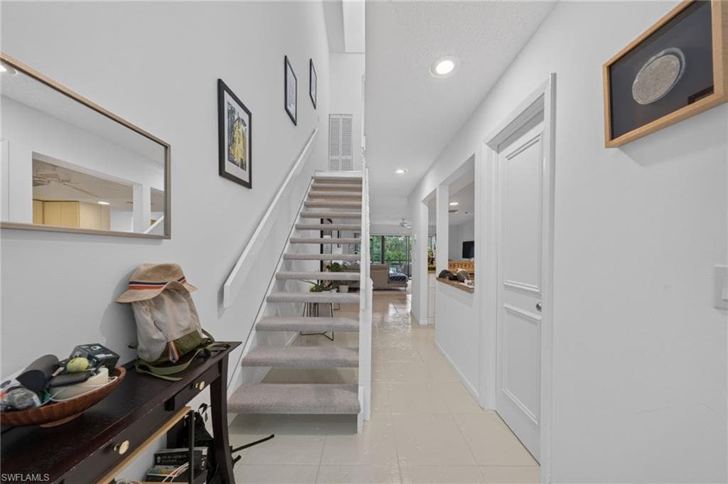 823 Meadowland DR D-4