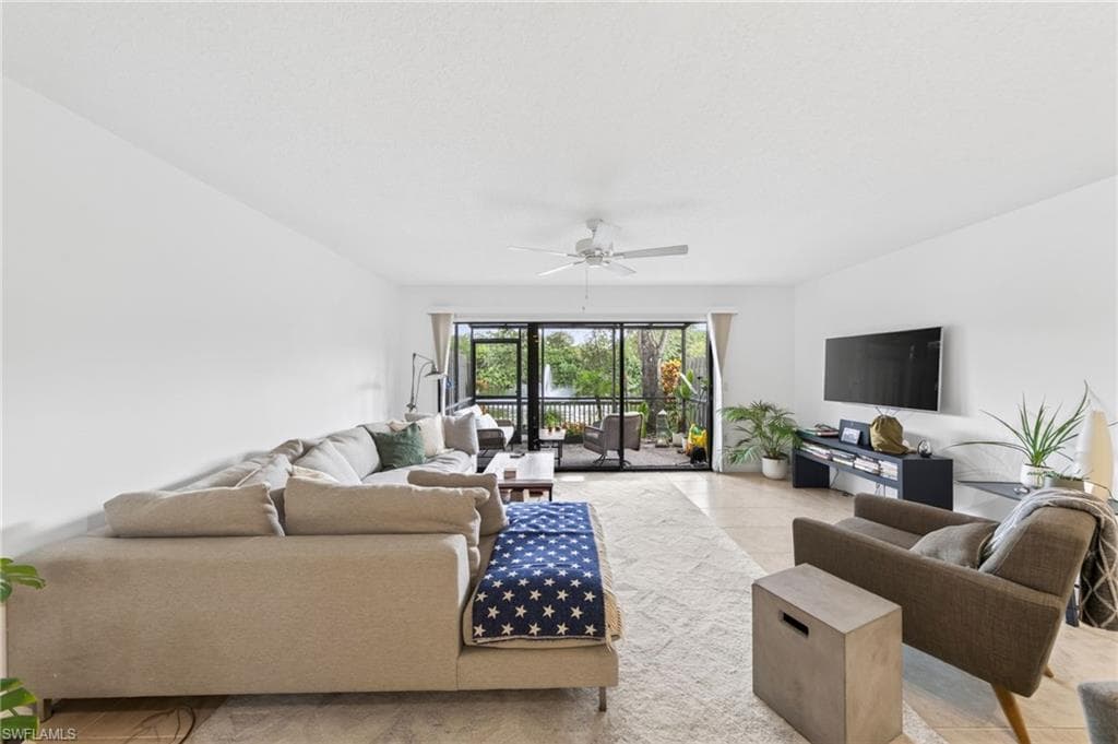 823 Meadowland DR D-8