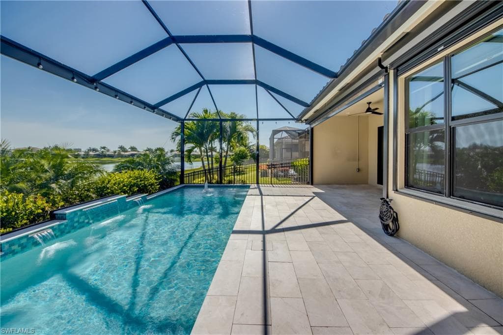 8260 Venetian Pointe DR-42